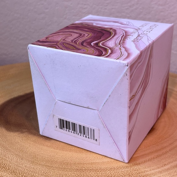 Debi Lilly Agate Slices Candle - Picture 6 of 6